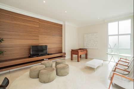 Apartamento à venda com 128m², 3 quartos e 2 vagas Apartamento à venda com 128m², 3 quartos e 2 vagasÁrea comum - Salão de jogos