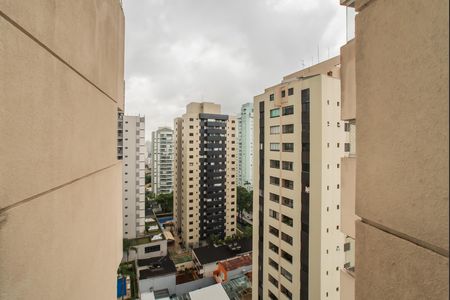 Apartamento à venda com 128m², 3 quartos e 2 vagas Apartamento à venda com 128m², 3 quartos e 2 vagasVista da Área de Serviço