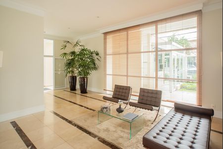 Apartamento à venda com 128m², 3 quartos e 2 vagas Apartamento à venda com 128m², 3 quartos e 2 vagasHall social