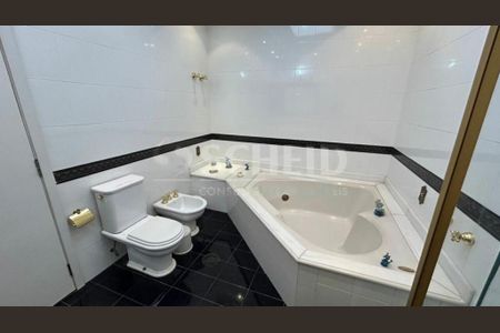 Casa à venda com 3 quartos, 450m² em Brooklin, São Paulo