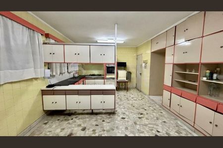 Casa à venda com 3 quartos, 450m² em Brooklin, São Paulo