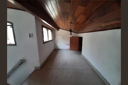 Casa à venda com 3 quartos, 159m² em Jardim Tremembe, São Paulo