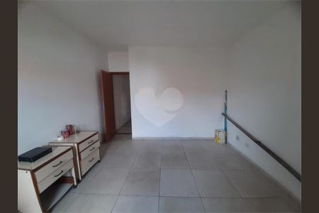 Casa à venda com 3 quartos, 159m² em Jardim Tremembe, São Paulo