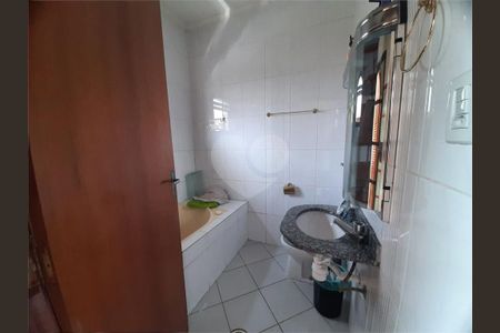 Casa à venda com 159m², 3 quartos e 2 vagas