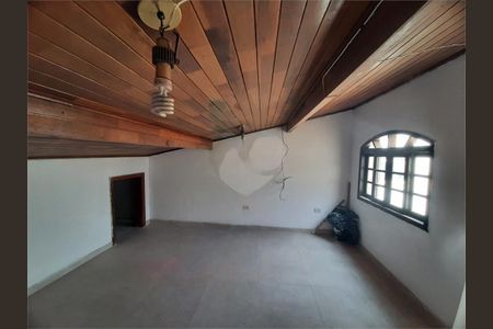 Casa à venda com 159m², 3 quartos e 2 vagas