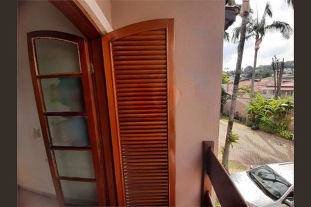 Casa à venda com 159m², 3 quartos e 2 vagas