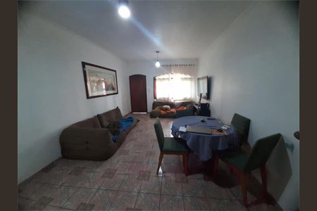 Casa à venda com 159m², 3 quartos e 2 vagas
