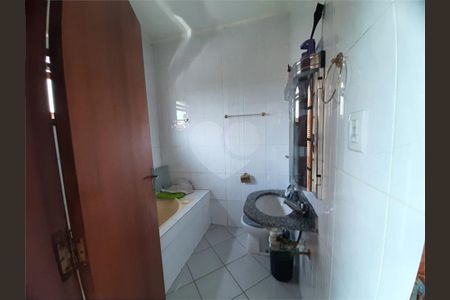 Casa à venda com 159m², 3 quartos e 2 vagas