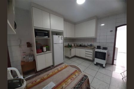 Casa à venda com 3 quartos, 159m² em Jardim Tremembe, São Paulo
