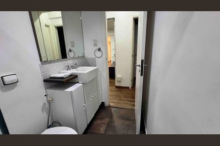 Apartamento à venda com 120m², 3 quartos e 1 vaga Apartamento à venda com 120m², 3 quartos e 1 vagaBanheiro