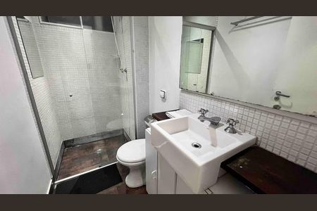 Apartamento à venda com 120m², 3 quartos e 1 vaga Apartamento à venda com 120m², 3 quartos e 1 vagaBanheiro