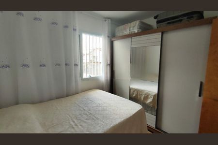 Casa à venda com 3 quartos, 110m² em Jardim Sabara, São Paulo