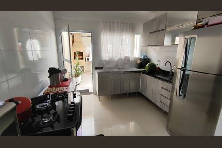 Casa à venda com 3 quartos, 110m² em Jardim Sabara, São Paulo