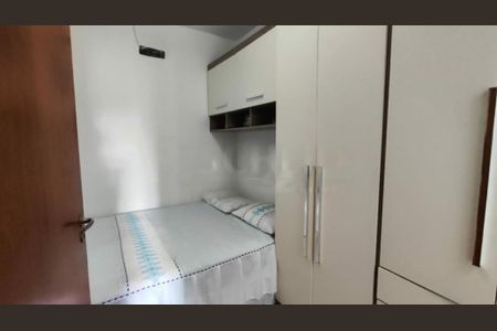 Casa à venda com 3 quartos, 110m² em Jardim Sabara, São Paulo