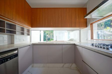 Casa à venda com 426m², 4 quartos e 9 vagas