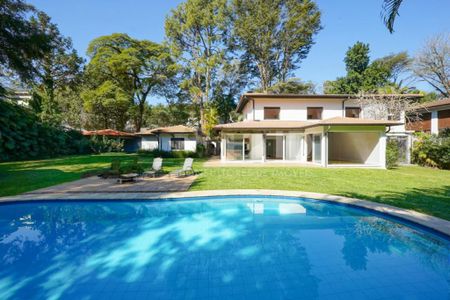Casa à venda com 426m², 4 quartos e 9 vagas