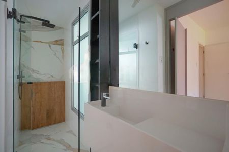 Casa à venda com 426m², 4 quartos e 9 vagas