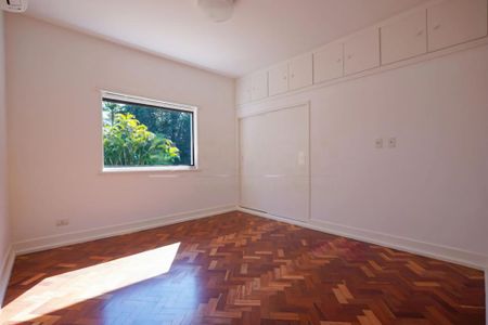 Casa à venda com 426m², 4 quartos e 9 vagas