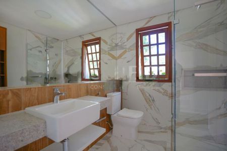 Casa à venda com 426m², 4 quartos e 9 vagas