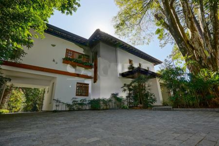 Casa à venda com 426m², 4 quartos e 9 vagas
