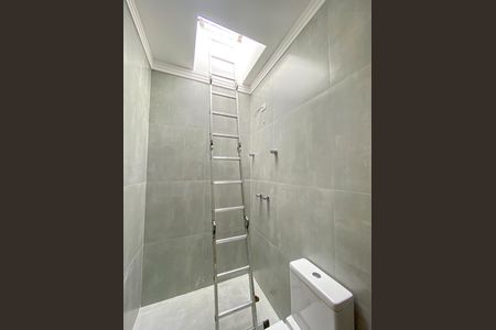 Casa à venda com 133m², 3 quartos e 3 vagas Casa à venda com 133m², 3 quartos e 3 vagasBanheiro da Suíte 2