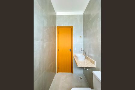 Casa à venda com 133m², 3 quartos e 3 vagas Casa à venda com 133m², 3 quartos e 3 vagasBanheiro da Suíte 1