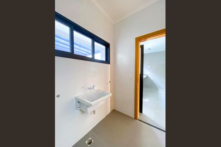 Casa à venda com 133m², 3 quartos e 3 vagas Casa à venda com 133m², 3 quartos e 3 vagasÁrea de Serviço