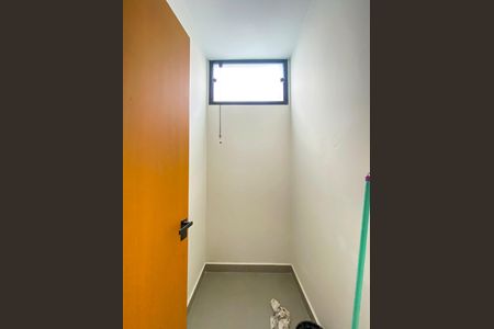 Casa à venda com 133m², 3 quartos e 3 vagas Casa à venda com 133m², 3 quartos e 3 vagasQuarto de Serviço