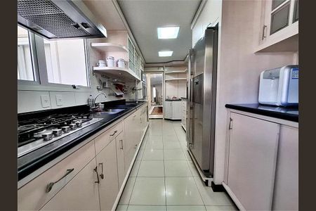 Apartamento à venda com 264m², 4 quartos e 4 vagas