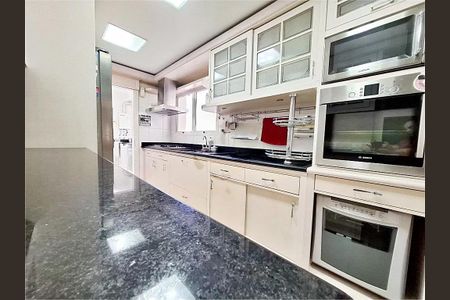 Apartamento à venda com 264m², 4 quartos e 4 vagas