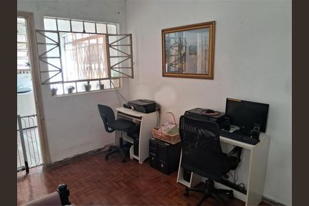 Casa à venda com 177m², 3 quartos e 2 vagas
