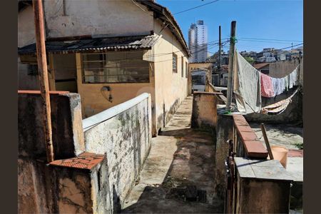 Casa à venda com 177m², 3 quartos e 2 vagas