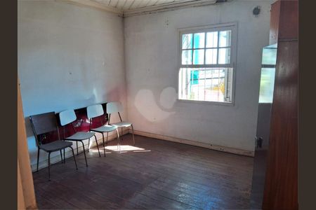 Casa à venda com 177m², 3 quartos e 2 vagas