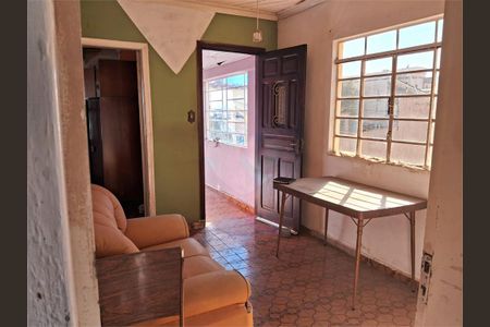 Casa à venda com 3 quartos, 177m² em Parada Inglesa, São Paulo