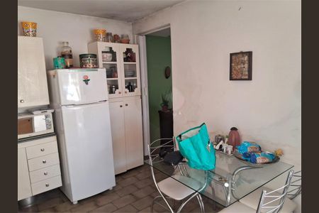 Casa à venda com 177m², 3 quartos e 2 vagas