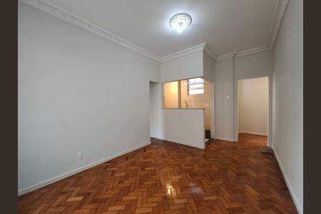 Sala de apartamento para alugar com 1 quarto, 48m² em Centro, Rio de Janeiro