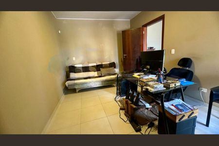 Casa à venda com 3 quartos, 180m² em Jardim Juá, São Paulo