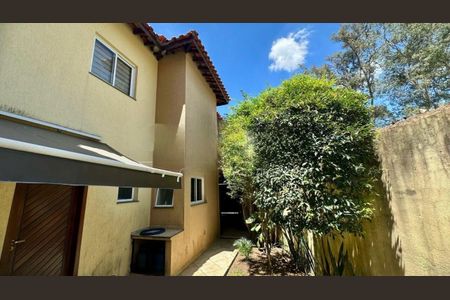 Casa à venda com 180m², 3 quartos e 2 vagas