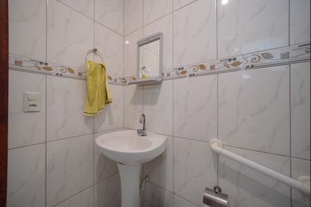 Banheiro Social de casa para alugar com 2 quartos, 84m² em São Sebastiao, Palhoça