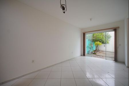 Sala de casa para alugar com 2 quartos, 84m² em São Sebastiao, Palhoça