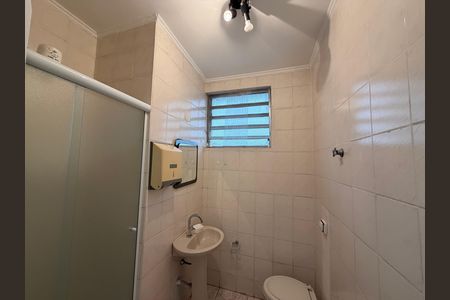 Casa para alugar com 120m², 2 quartos e 2 vagas Casa para alugar com 120m², 2 quartos e 2 vagasBanheiro 1