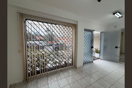 Casa para alugar com 120m², 2 quartos e 2 vagas Casa para alugar com 120m², 2 quartos e 2 vagasSala