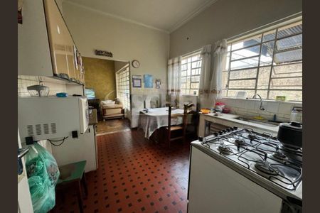 Casa à venda com 199m², 4 quartos e 4 vagas