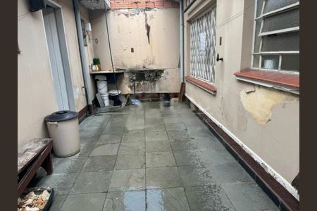 Casa à venda com 199m², 4 quartos e 4 vagas