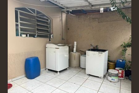 Casa à venda com 199m², 4 quartos e 4 vagas