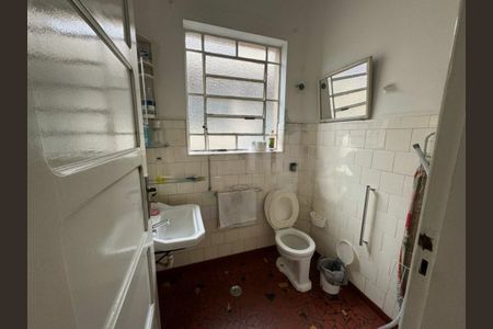 Casa à venda com 199m², 4 quartos e 4 vagas
