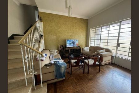 Casa à venda com 4 quartos, 199m² em Vila Emir, São Paulo