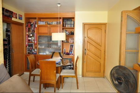 Apartamento à venda com 3 quartos, 61m² em Grajaú, Rio de Janeiro