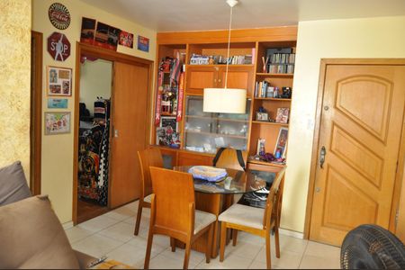 Apartamento à venda com 3 quartos, 61m² em Grajaú, Rio de Janeiro