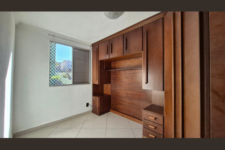 Quarto 2 de apartamento para alugar com 2 quartos, 54m² em Parque Sao Vicente, Santo André